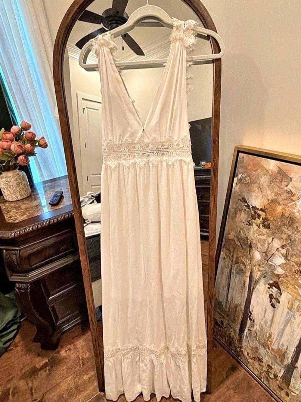 En Crème Lace Maxi Dress in White Size Small Like New
